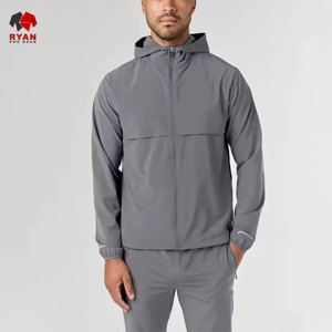 ชุดวอร์มผู้ชายแบบมีฮู้ด ดีไซน์สั่งทำพิเศษ เอวยางยืด ผ้าโพลีเอสเตอร์ 100% แห้งเร็ว ระบายอากาศดี บริการ OEM รับผลิตตามแบบ - Product Image 1