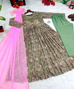 Fashion Fusion: Pakistani Style Salwar Kameez - Fusion of Traditional and Modern Styles, Creating a Chic and Stylish Fashion - Product Image 2