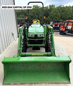 Tractor de Ruedas John Deere 3038E, 70HP, 4WD, con Cargador Frontal, Verde, Equipo Agrícola Utilitario para Granja - Product Image 6