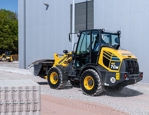 Cargador Frontal Compacto de Alta Calidad con Motor Diésel Euro5 para Jardinería y Agricultura - Product Image 6