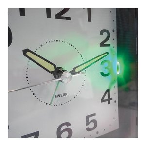 Réveil vintage SL 3095V en bois, horloge de bureau et de table par Trevi - Product Image 2