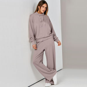 Conjunto Deportivo Personalizado de 2 Piezas para Mujer en Spandex/Algodón con Sudadera con Cordón y Pantalones Deportivos de Pierna Ancha con Bordado - Product Image 4