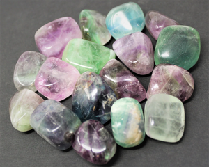 Venta al por mayor de alta calidad natural 15-30mm pulido Muntaha ágata Multi-fluorita cristal Feng Shui DE LA India Compra a granel - Product Image 2