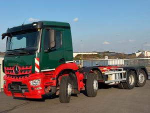 Camión Tractor Mercedes-Benz Actros 3240 8X2 Diésel Euro 5 Transmisión Manual Capacidad de Carga 31-40T Dirección Izquierda Nuevo - Product Image 6