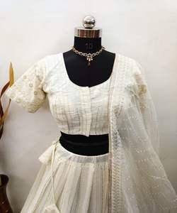 Vêtement ethnique indien à prix de gros lourd Georgette Lehenga Choli avec broderie Séquence travail Dupatta Wedding Wear Saree vêtement - Product Image 1