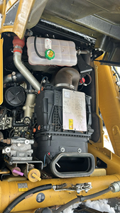 Chargeuse sur pneus Kubota d'occasion (modèles 450, 420, 416) à prix avantageux, homologuée EPA/CE, prête à l'emploi, avec moment de charge élevé - Product Image 6