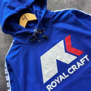2025 gran oferta Sudadera con capucha deportiva sucia juvenil para hombres de alta calidad 80% Algodón 20% poliéster con panel de calle ROYAL CRAFT HOODIE - Product Image 2