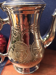 Théière en laiton de style Mughlai d'art indien avec couvercle et une poignée de concepteur, conception gravée, articles de service, vaisselle arabe Dallah - Product Image 2
