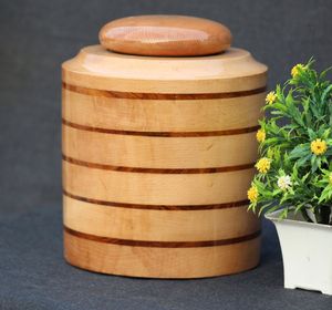 Urna de cremación de madera con acabado liso para cenizas humanas con aspecto artístico hecho a mano para Decoración - Product Image 1