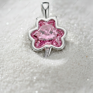 Colgantes y Dijes de Joyería Fina de Plata de Ley 925 Chapados en Oro con Trébol Rosa Navideño de Lujo, Diamante Cultivado en Laboratorio con Certificación GIA VVS - Product Image 3