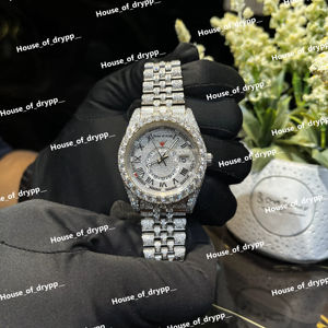 Montre en acier inoxydable haut de gamme pour homme, sertie de diamants Moissanite, avec lunette et cadran rond à chiffres romains - Product Image 1