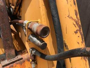 รถตักล้อยางรุ่น 1996 Case 1845C: ทรงพลัง เชื่อถือได้ และสร้างขึ้นเพื่อประสิทธิภาพสูงสุด - Product Image 5