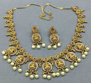 Elegante conjunto de collar verde rubí dorado antiguo de latón, diseño de templo tradicional de moda para aniversarios - Product Image 2