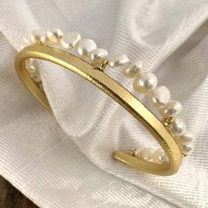 ทองชุบออกแบบ Statement เพิร์ลอัญมณีแฮนด์เมดสไตล์ใบข้อมือและกําไลข้อมือสําหรับเด็กผู้หญิงและผู้หญิงกําไลข้อมือปรับ - Product Image 3