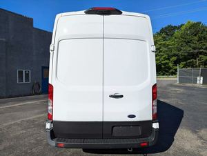 Ford Transit Cargo 250 High Roof LB RWD ปี 2022 สภาพดี ราคาสุดคุ้ม พร้อมส่ง - Product Image 5
