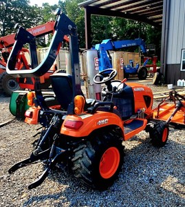 2025 utilizado para Tractor de ruedas subcompacto BX1880 | Tractor utilitario versátil para césped y jardín diésel 4WD de 30 HP - Product Image 5