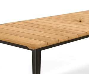 โต๊ะรับประทานอาหารในสวน Jaren ราคาประหยัด ผลิตจากไม้เนื้อแข็งคุณภาพสูง พร้อมการตกแต่งแบบธรรมชาติ สำหรับใช้งานกลางแจ้ง - Product Image 5