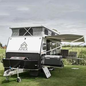 Nuevos Paneles Solares y Muebles de Lujo 2024 para Remolque Camper Todoterreno 4x4 de Expedición Pequeña de 22 pies y 6000 libras - Product Image 1