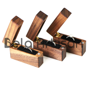 Cajas de anillos de nogal cuadradas premium-para vendedores de bodas y joyeros - Product Image 4