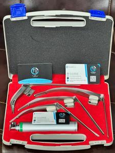 Ensemble de laryngoscope avec lames McCoy Lumières LED Dispositif ORL standard à fibre optique Boîte en plastique en acier inoxydable - Product Image 4