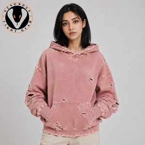 Sweat à capuche premium pour femme, effet usé, tissu doux, confort décontracté et détails vintage pour les styles modernes, décontractés et streetwear. - Product Image 1