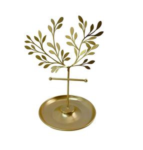 Élégant porte-bijoux en métal finition bronze avec des accents floraux alliant praticité et charme vintage - Product Image 2