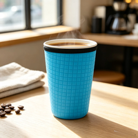 Manchon isolant en néoprène pour canettes, anti-brûlure, texture gaufrée, motif dessin animé, support de tasse réutilisable personnalisé avec logo pour café à emporter