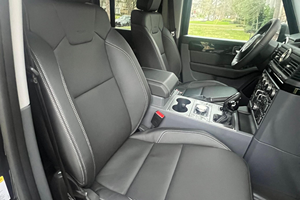 Parfaitement propre, d'occasion, INEOS Grenadier Fieldmaster Edition 2024, conduite à gauche, sièges en cuir, caméra de recul - Product Image 6