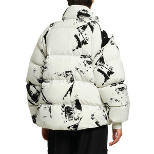 Veste en duvet à capuche entièrement imprimée OEM nouvelle mode hiver vestes rembourrées d'extérieur logo personnalisé Streetwear unisexe - Product Image 4