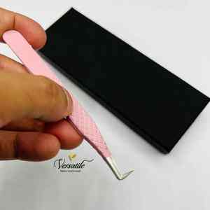 Pince à cils professionnelle à volume de botte mince à 90 degrés Logo personnalisé pince à épiler d'extension en acier inoxydable durable pointe pointue - Product Image 3