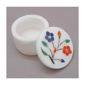 Boîte à bijoux ronde faite à la main en os avec une élégante incrustation de marbre pour les cadeaux et la décoration intérieure - Product Image 3
