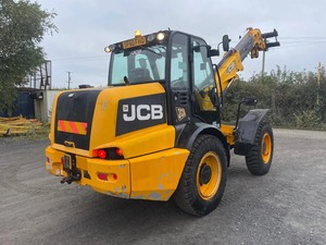 รถตักล้อยางแบบมีข้อต่อ JCB 310 พร้อมปั๊มไฮดรอลิก MOOG ขนาด 200 ตัน - Product Image 2