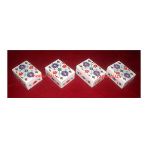 Boîtes à bijoux rectangulaires en marbre blanc pur, design floral incrusté, fabriquées à la main par les meilleurs designers indiens, au prix le plus bas - Product Image 1