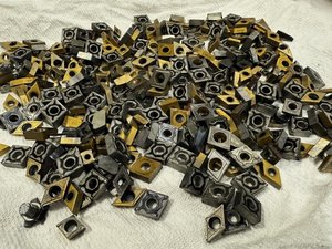 Entrega Rápida: Chatarra de Carburo de Tungsteno Puro, Grado HMS, Forma ASH, para Fabricación Electrónica Urgente y Requisitos de Reciclaje - Product Image 2