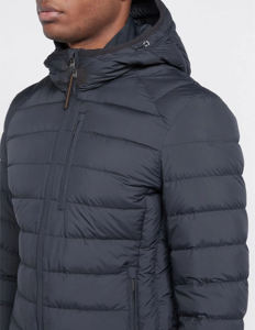 Veste matelassée en toile fine de haute qualité, gris sable, imperméable, en nylon, capuche à cordon détachable, poignets élastiques, devant - Product Image 5