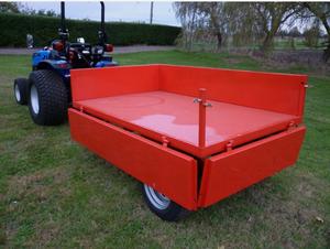 Remolque Agrícola Hidráulico de 4 Ruedas Green Farm Red con Función de Volteo, Barra de Remolque Alta de 40 m, Velocidad de Remolque de 50 km/h para Transporte Agrícola - Product Image 4