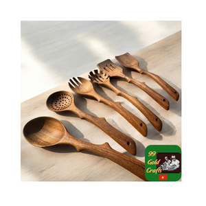 Cuillère en bois de haute qualité fabriquée à partir de bois naturel parfait pour la cuisson en remuant et en servant un outil de cuisine écologique durable - Product Image 2