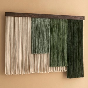 ชุดงานฝีมือมาคราเม่สีเขียวหลากหลายแบบสำหรับตกแต่งบ้าน จัดแสดงงานอีเว้นท์ และตกแต่งภายในสไตล์ร่วมสมัยจากอินเดีย - Product Image 1