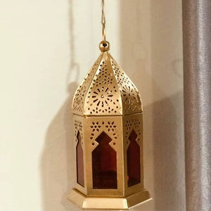 Farol de Ramadán de Metal con Diseño Intrincado de Calado, Perfecto para Celebraciones y Reuniones Familiares Nocturnas - Product Image 1