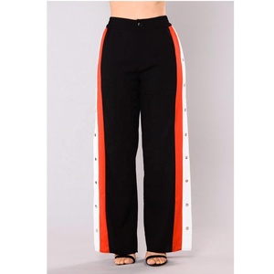 Pantalon de jogging pour homme, coupe droite, style 'Cut and Sew', avec chemises assorties à jambe large personnalisées - Product Image 2