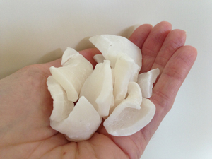 ความสุขเขตร้อนที่บริสุทธิ์: แยมมะพร้าวที่ทำด้วยมือและชิ้นสามเหลี่ยมมะพร้าวอ่อนที่สวยงาม/ms.thi - Product Image 3