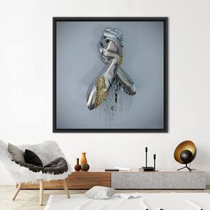 Toile imprimée à la main en argent métallisé moderne - Décoration murale élégante, encadrée en noir - Product Image 1