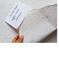 Papier Khadi fait main à base de coques de café, idéal pour les fournisseurs de papeterie de mariage et les fabricants de journaux