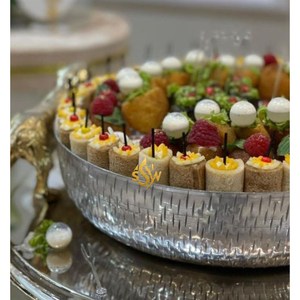 Modern Luxury Round Metal <b>Bowl</b> Handmade Latest Arrival Large Serving Size <b>Bowl</b> With Leaf Design Holder Sweet Display Dish - Product Image 5