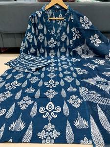 Verano especial Dhamaka diseñador colección puro algodón fino 60-60 tela bordado trabajo Kurti con pantalón Dupatta Salwar Kameez - Product Image 5