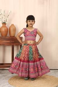 Shoryam Fashion - Lehenga Choli Bandhani Rosa Hasta el Suelo para Niñas |   Ropa Tradicional Étnica para Niños para Bodas y Fiestas, de Secado Rápido - Product Image 3