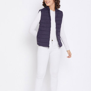Chaleco acolchado con cremallera de estilo de bolsillo Moq bajo para mujer, nuevo diseño de cremallera sin mangas, chaleco acolchado para mujer - Product Image 2