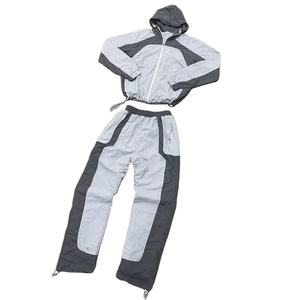 Survêtement surdimensionné Streetwear Ensemble de jogging en nylon Combinaison personnalisée réfléchissante Veste coupe-vent Survêtement pour hommes - Product Image 1