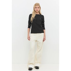 เสื้อยืดผู้หญิง - Product Image 1