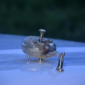 Tradebyd Premium hecho a mano Metal Bakhoor quemador elegante incienso árabe titular para uso doméstico y de oficina - Product Image 4